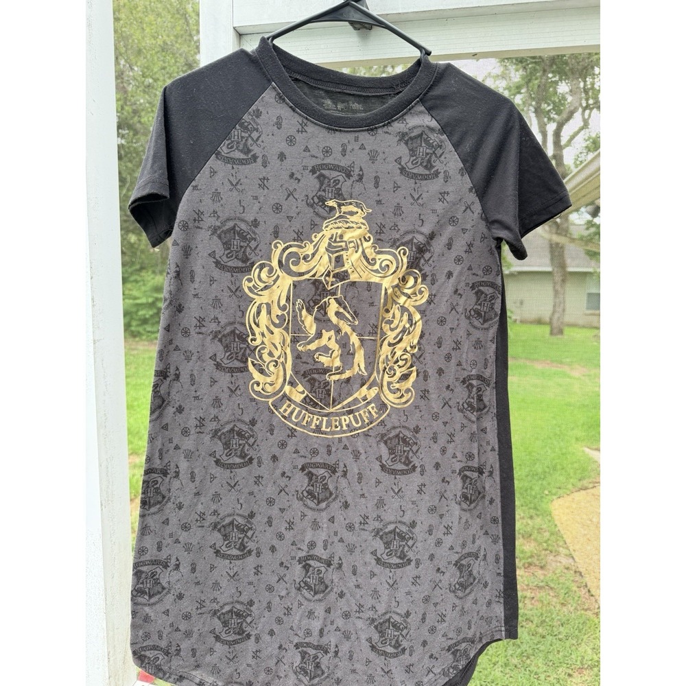 Harry Potter Hufflepuff Crest Gold Foil Print Girls Nightgown Sleep Wear Size 16
